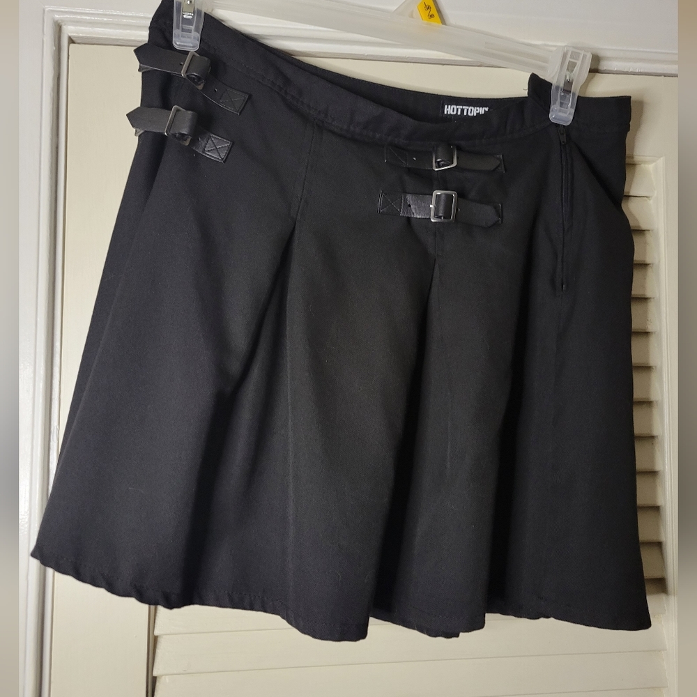 Hot Topic skirt